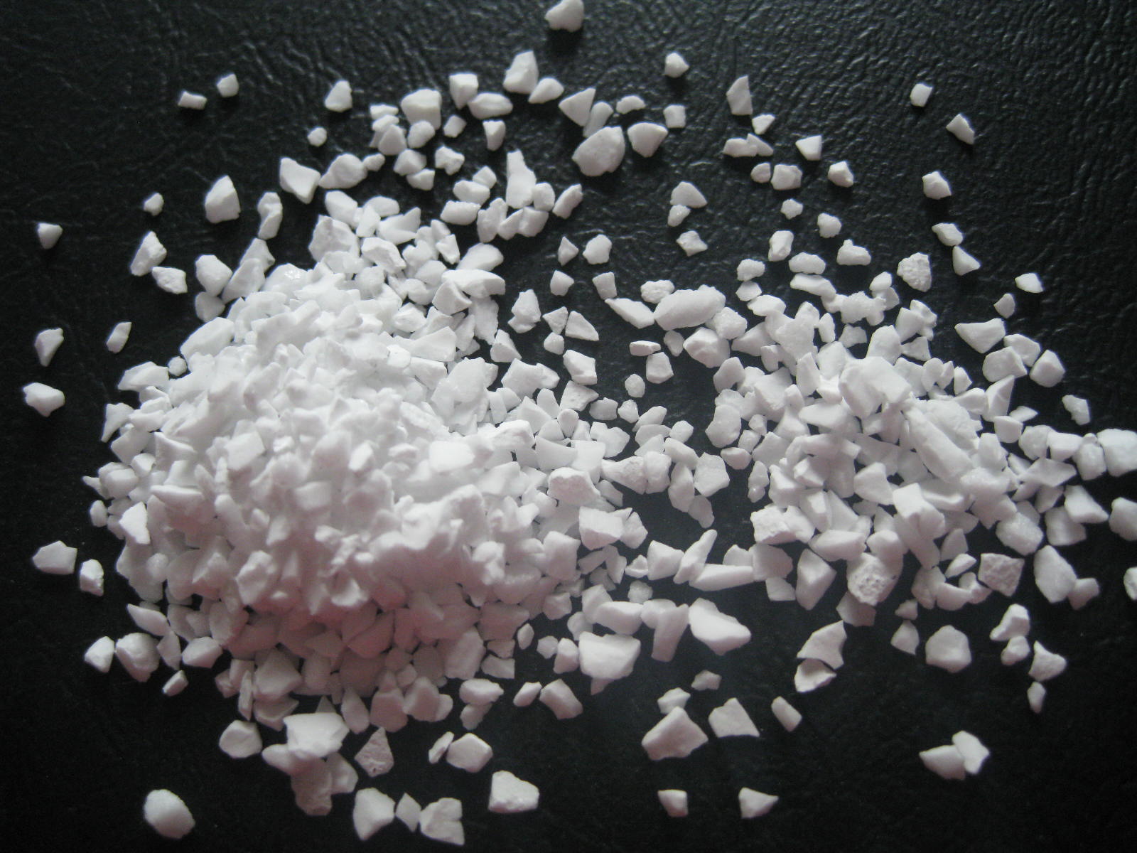 板狀剛玉的優(yōu)點(diǎn)及性能有哪些